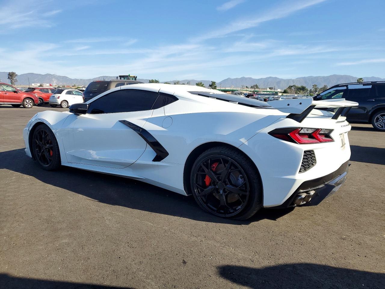 2022 Chevrolet Corvette Stingray 2Lt - Фото 2