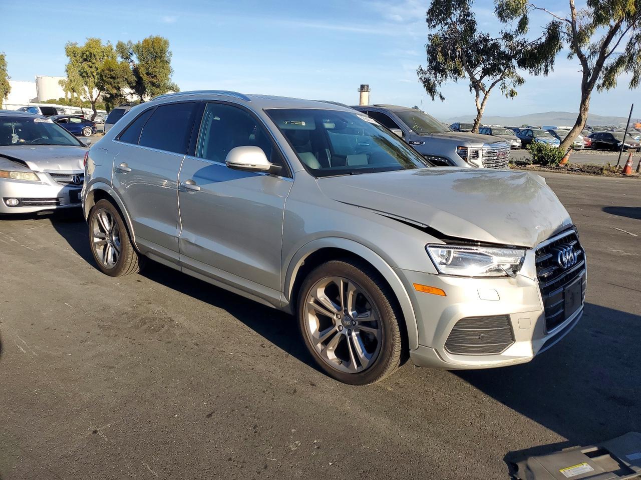 2017 Audi Q3 Premium Plus - Image 4