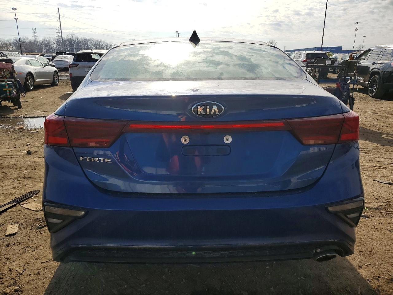 2019 Kia Forte Lxs - Фото 6