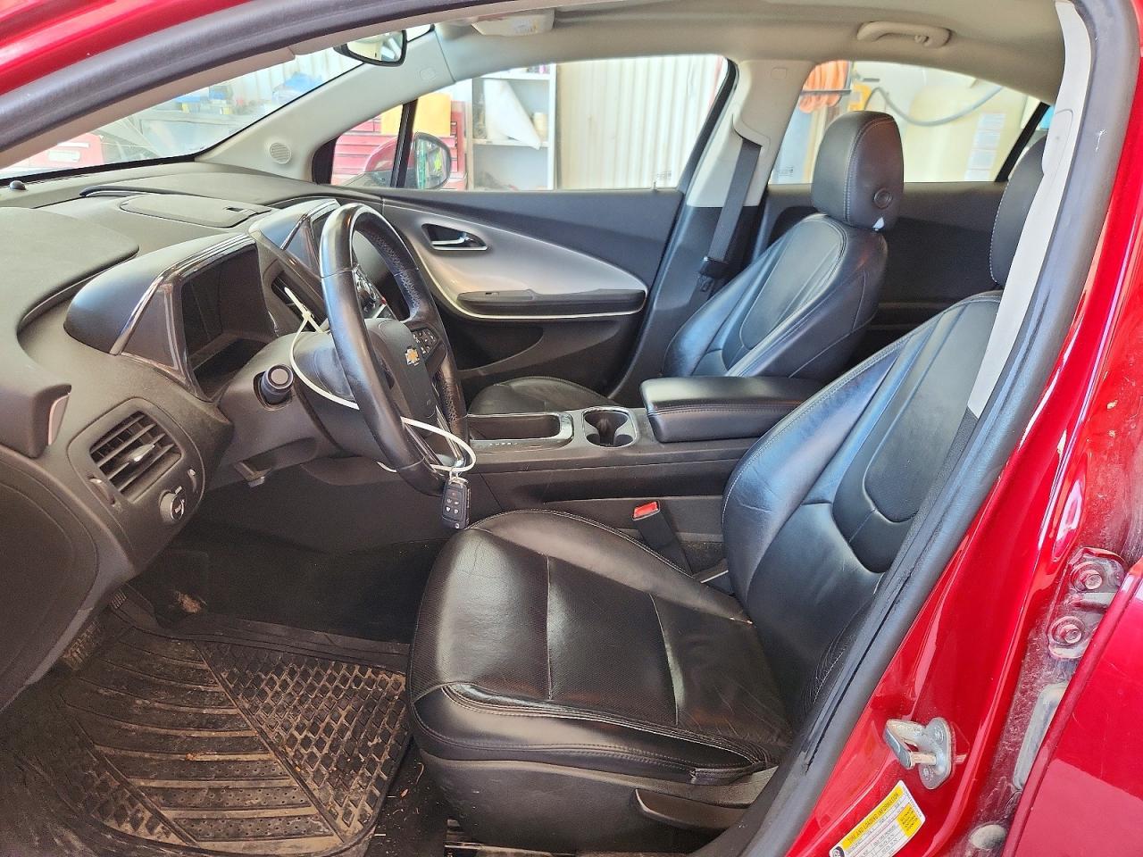 2012 Chevrolet Volt - Image 7