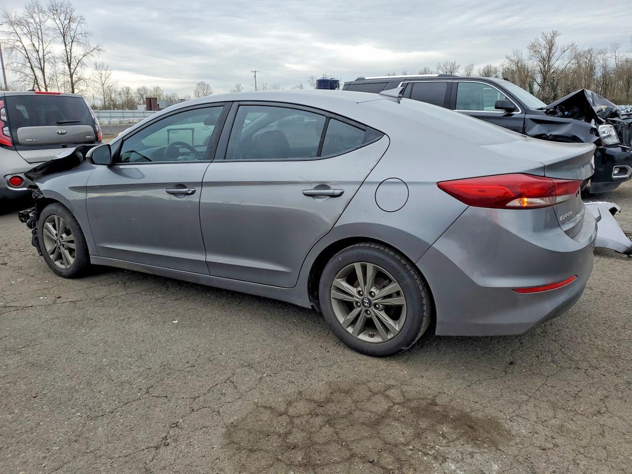 2018 Hyundai Elantra Sel - Image 2