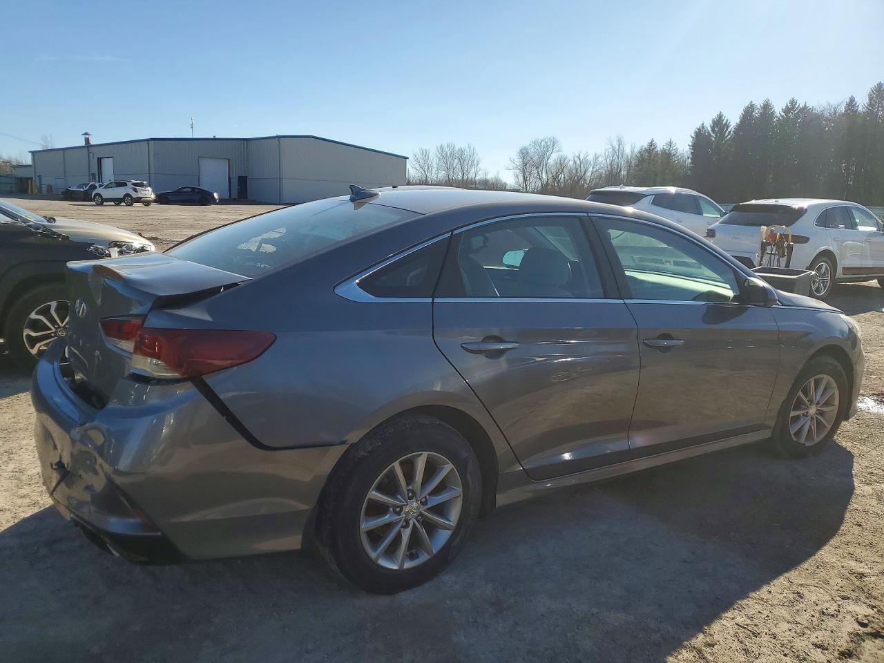 2019 Hyundai Sonata - Image 3