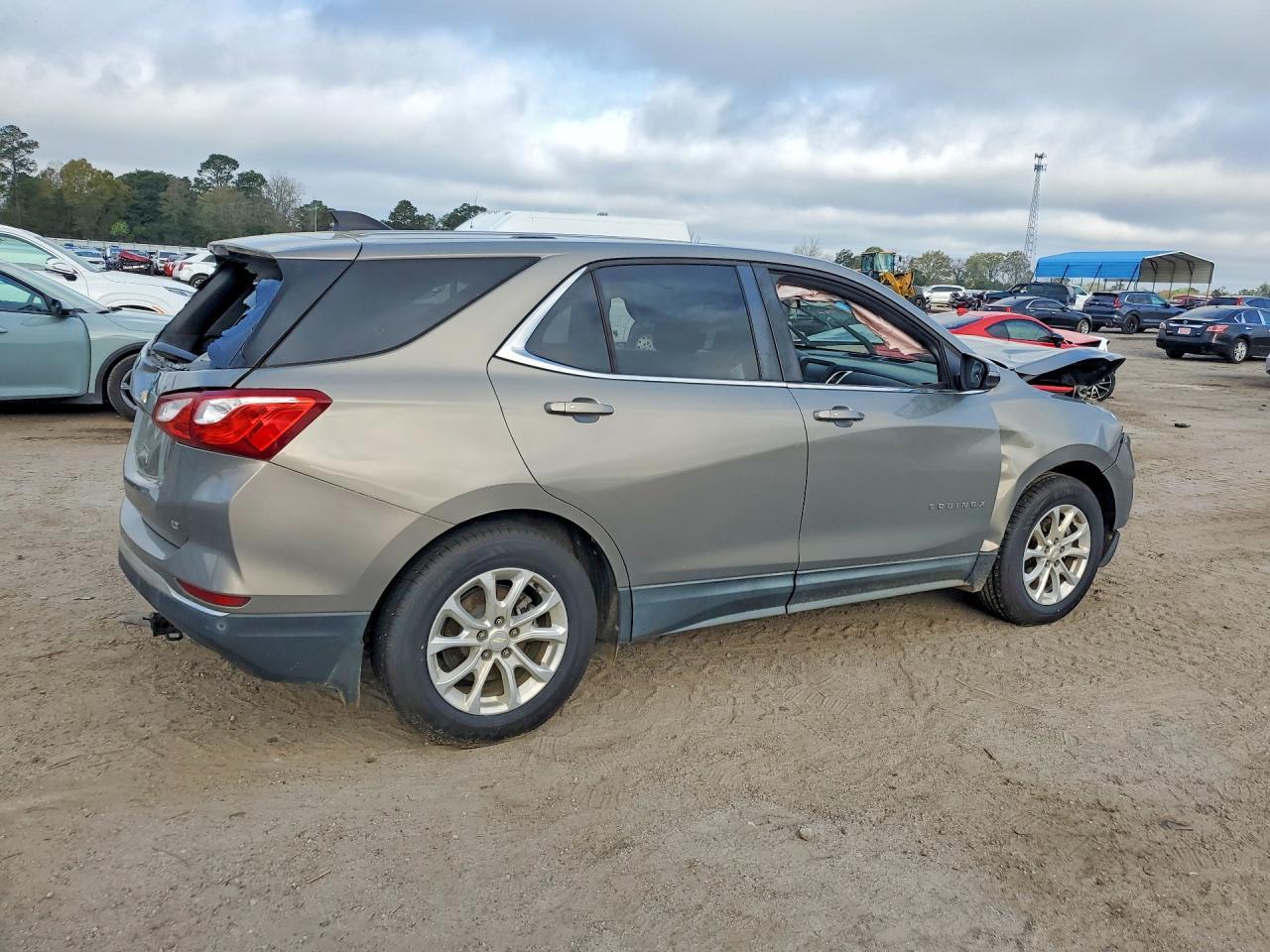 2018 Chevrolet Equinox Lt - Фото 3
