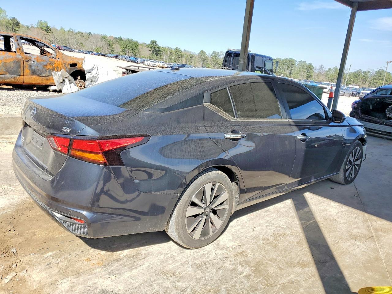 2022 Nissan Altima 2.5 - Фото 3