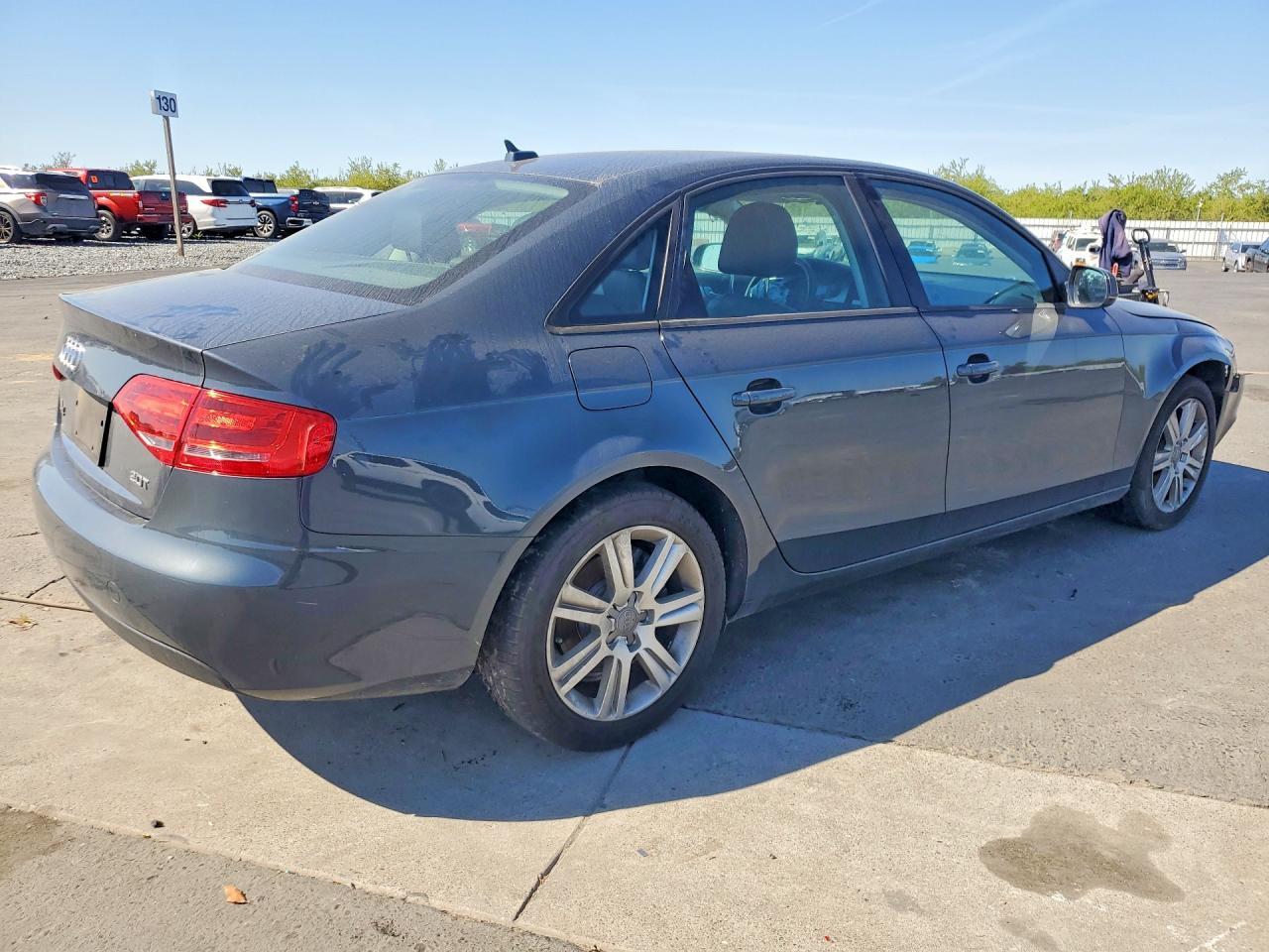 2011 Audi A4 Premium - Фото 3