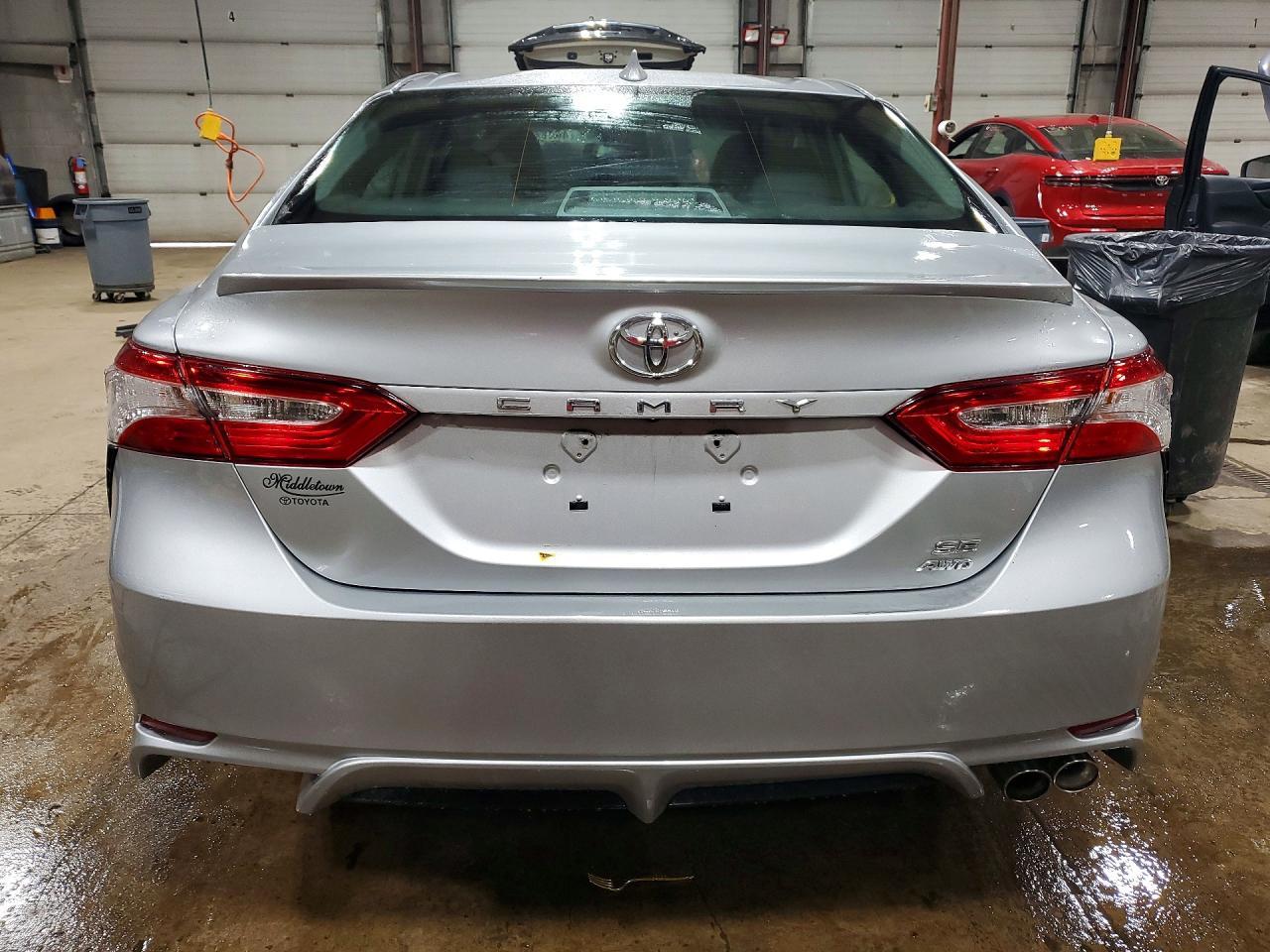 2020 Toyota Camry Se - Image 6