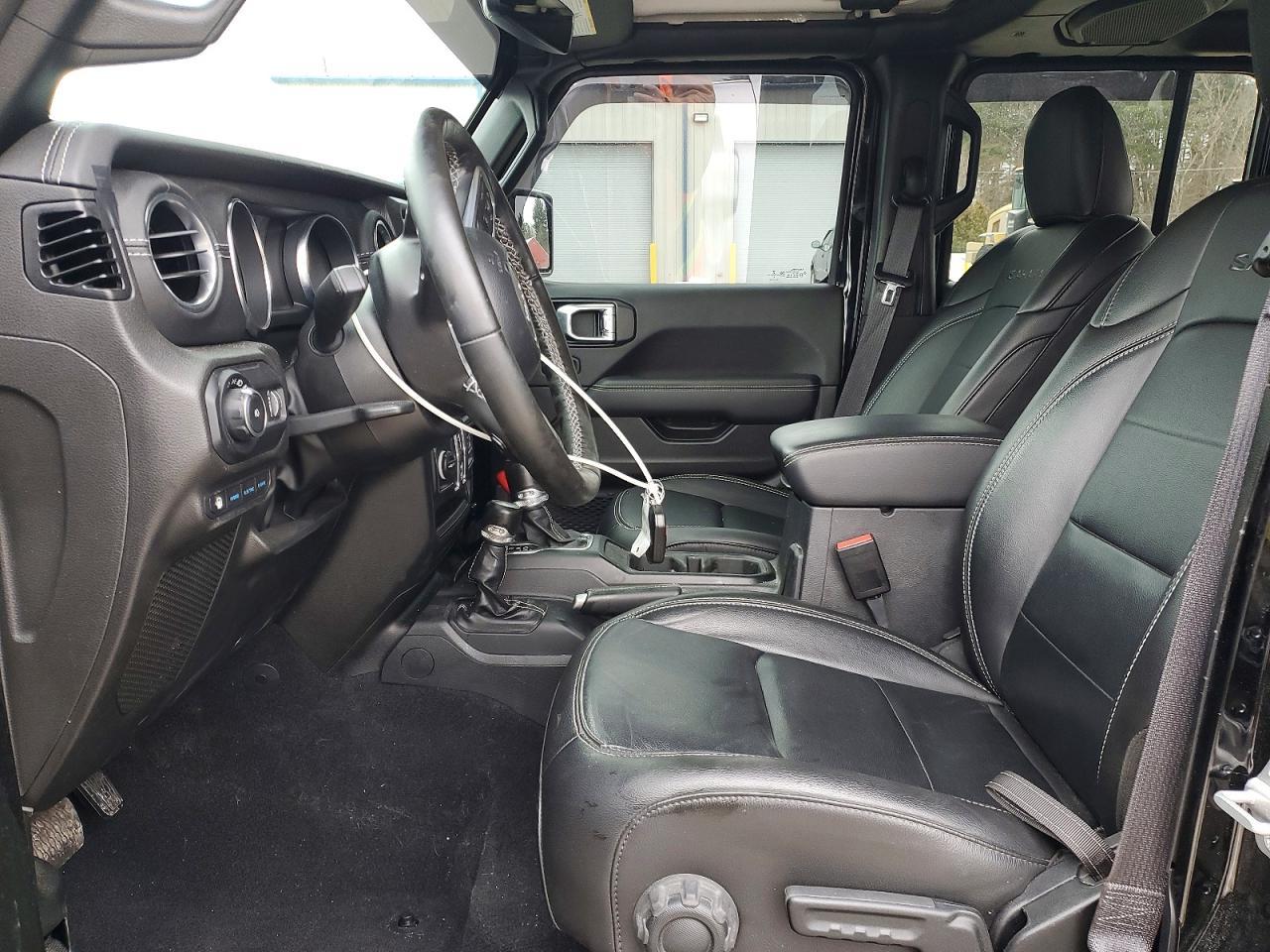 2023 Jeep Wrangler Sahara 4Xe - Image 7
