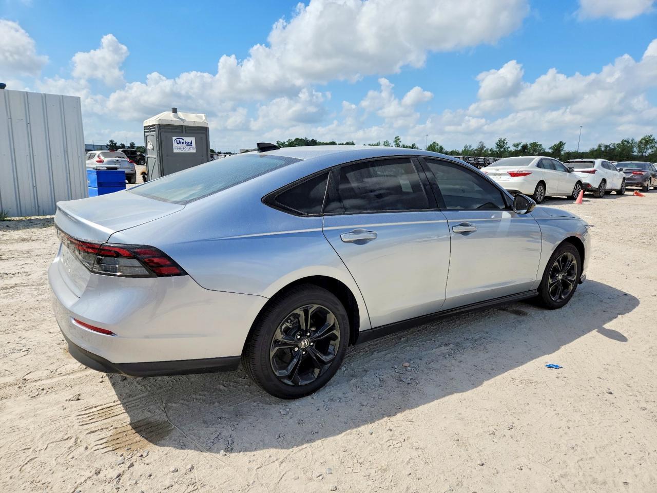 2025 Honda Accord Se - Фото 3