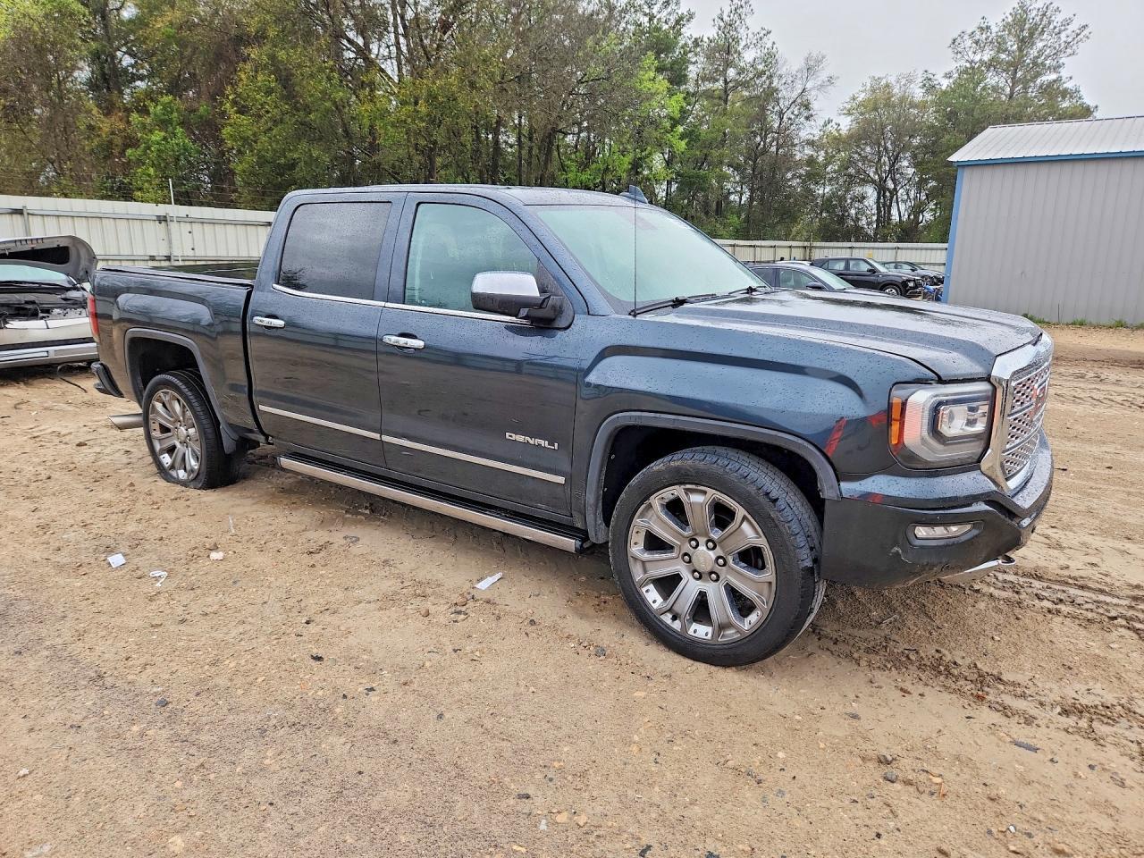 2017 GMC Sierra K1500 Denali - Image 4