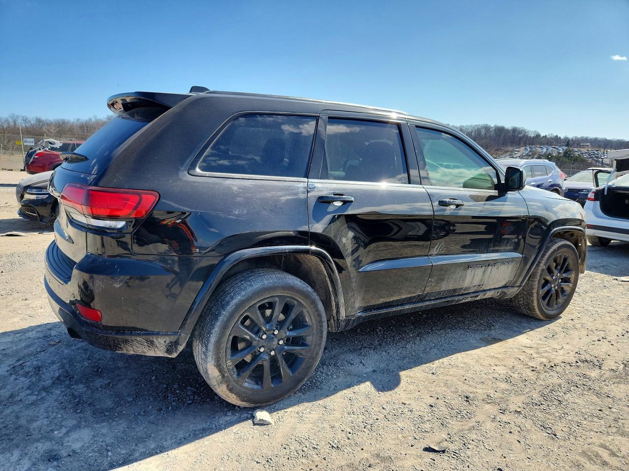 2017 Jeep Grand Cherokee Laredo - Фото 3