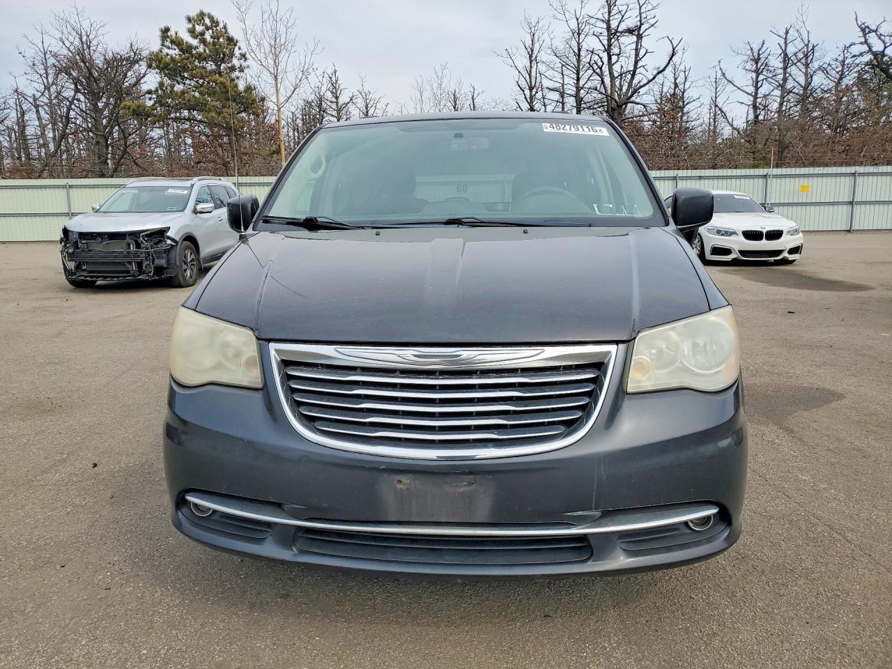 2012 Chrysler Town & Country Touring - Фото 5