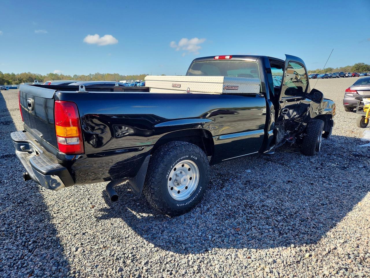 2002 Chevrolet Silverado K1500 - Фото 3