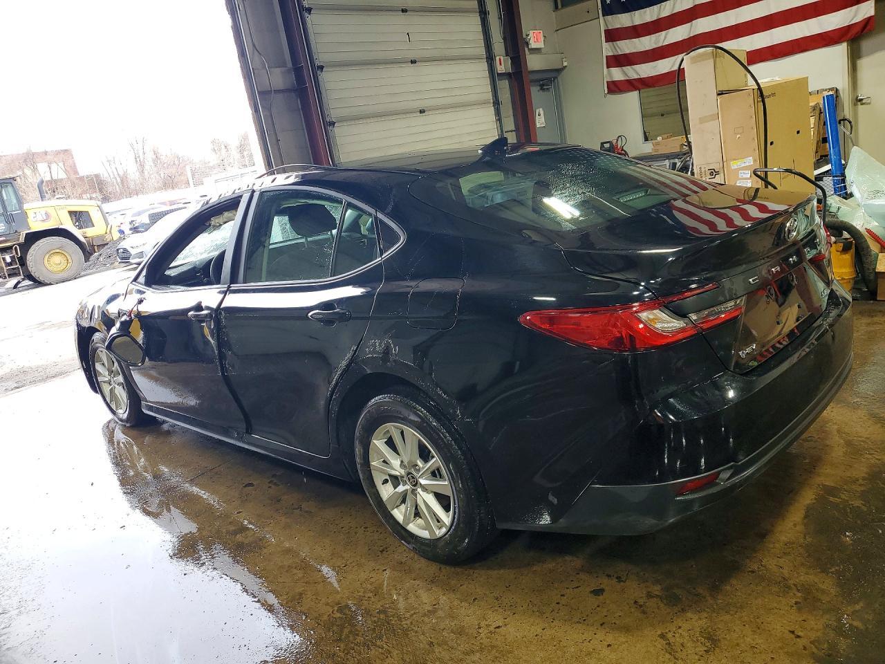 2026 Toyota Camry Le - Фото 2