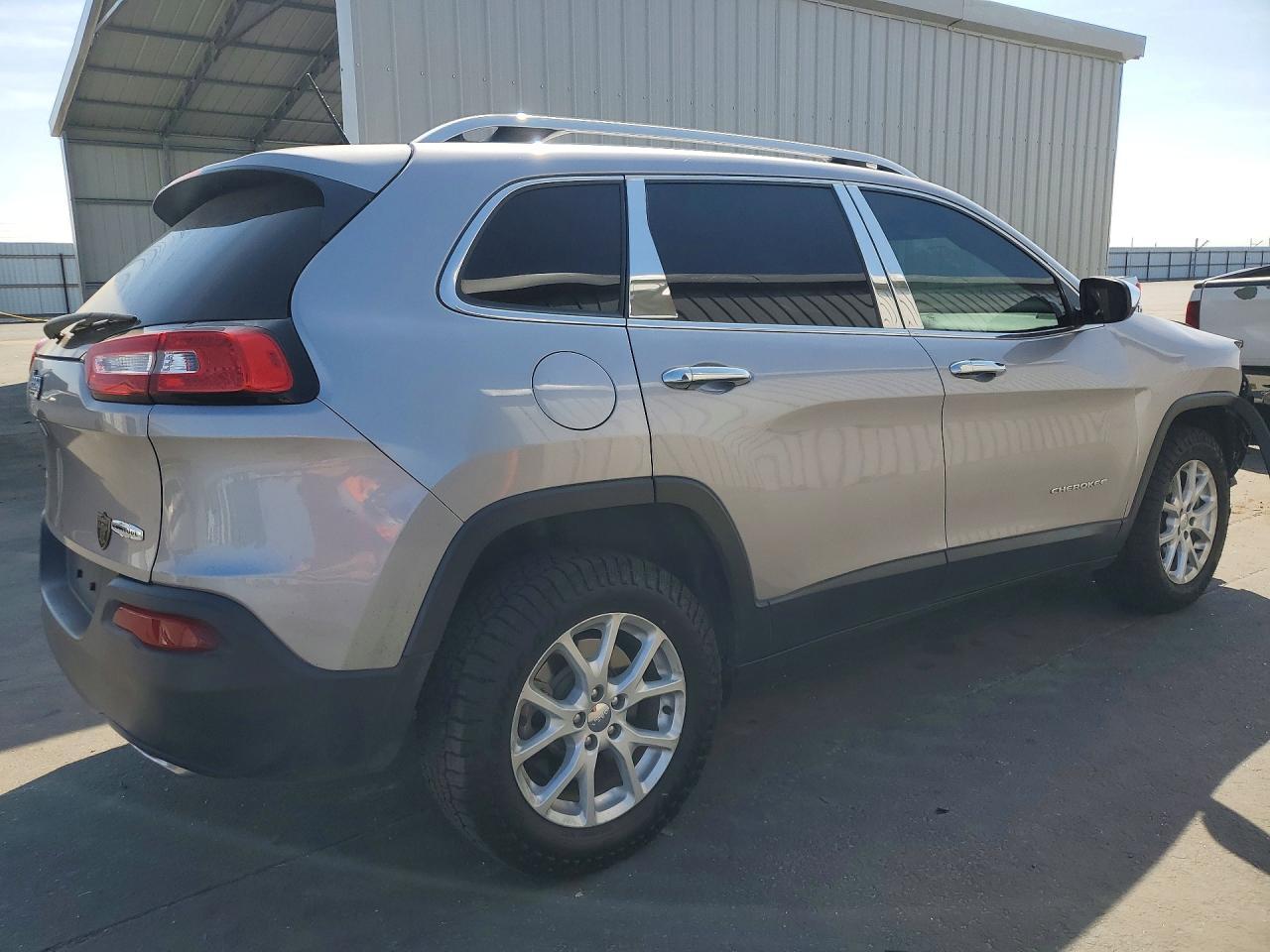 2018 Jeep Cherokee Latitude - Фото 3