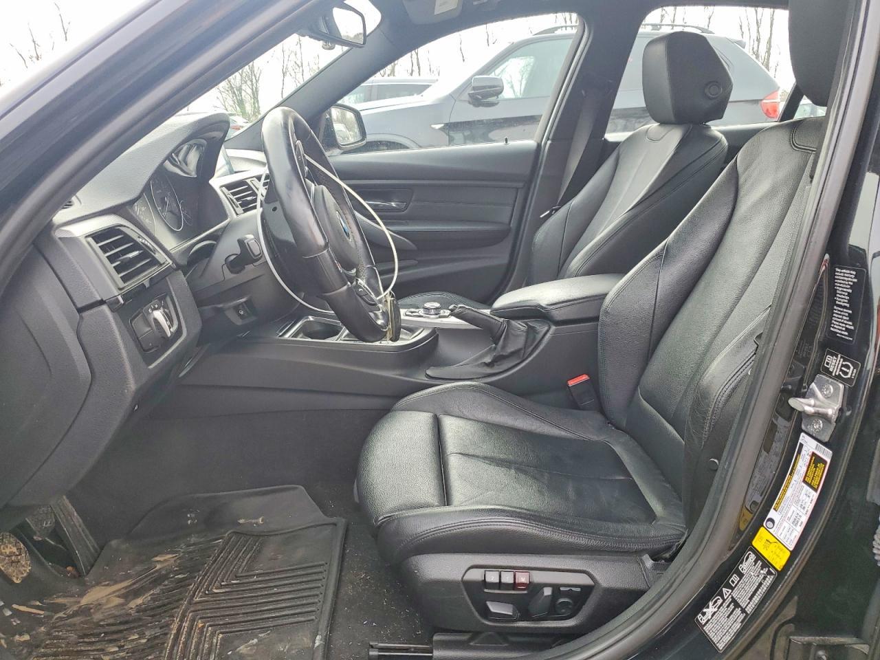 2013 BMW 335 Xi - Image 7