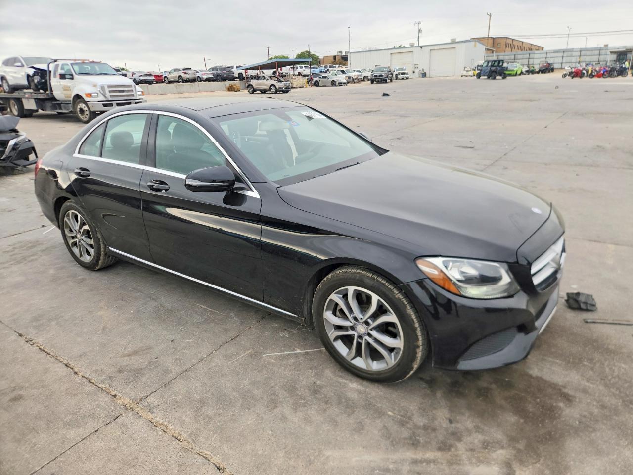 2017 Mercedes-Benz C 300 - Фото 4