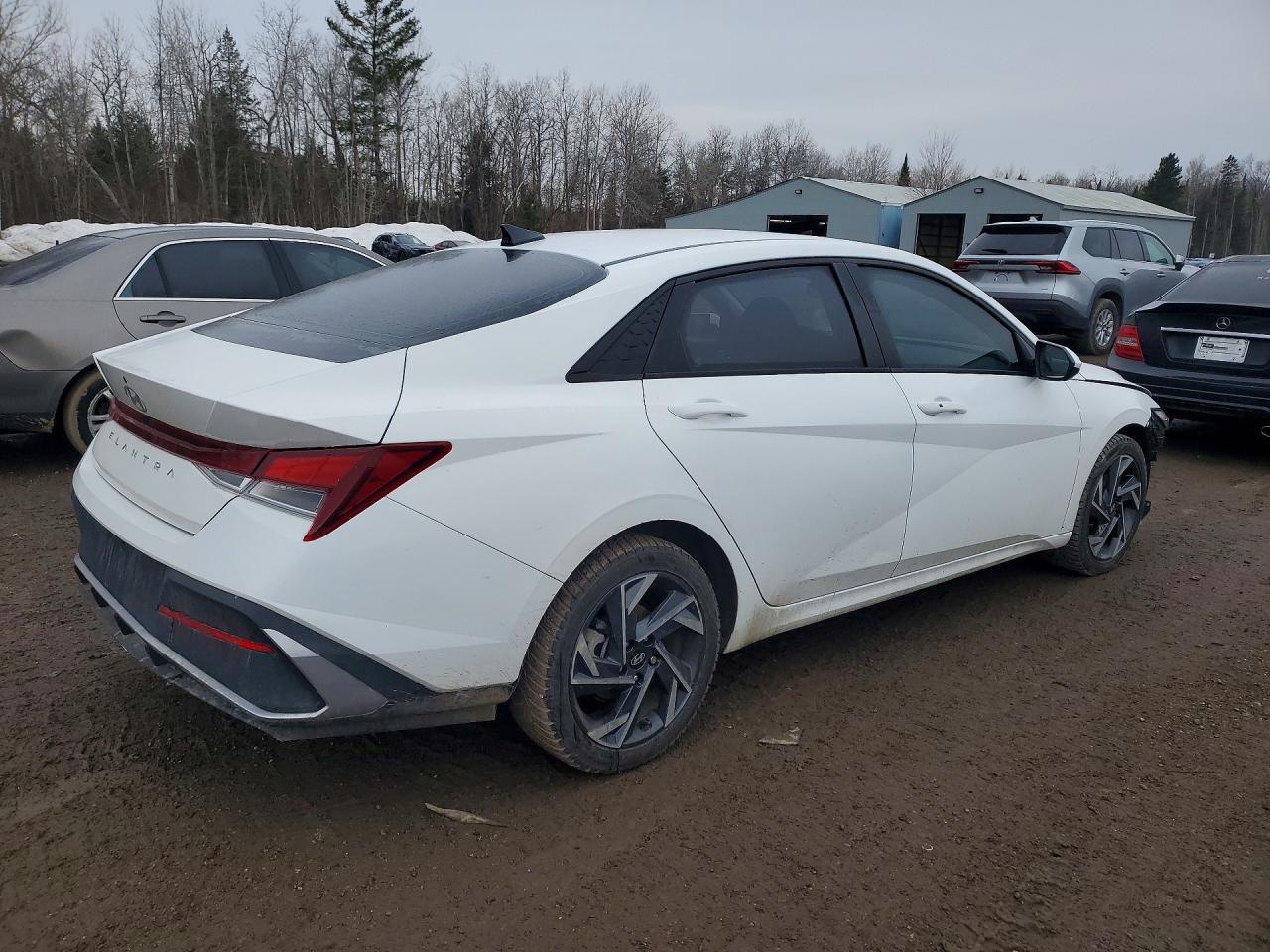 2024 Hyundai Elantra Sel - Фото 3