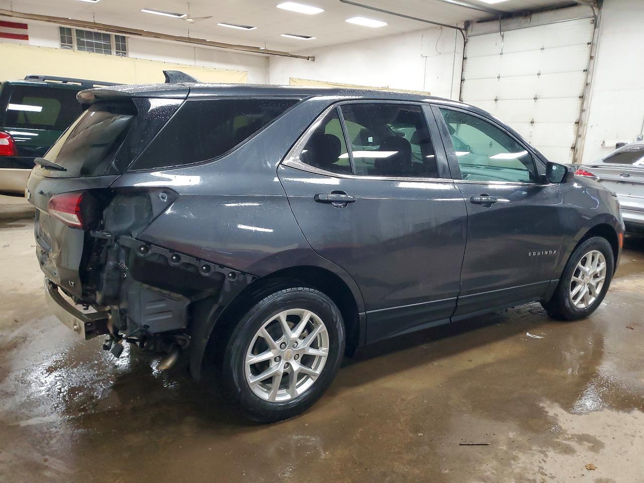 2022 Chevrolet Equinox Lt - Image 3