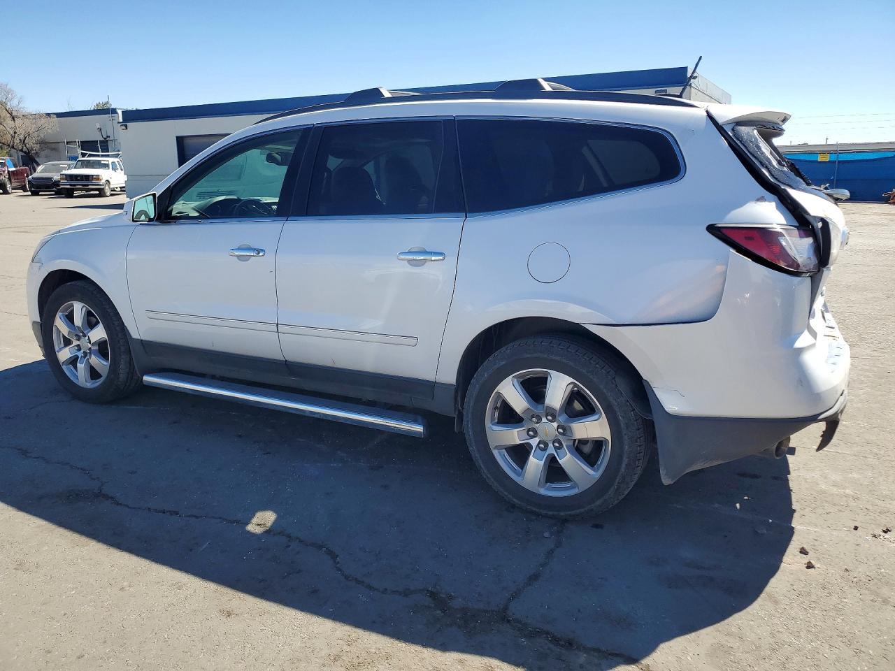 2016 Chevrolet Traverse Ltz - Image 2
