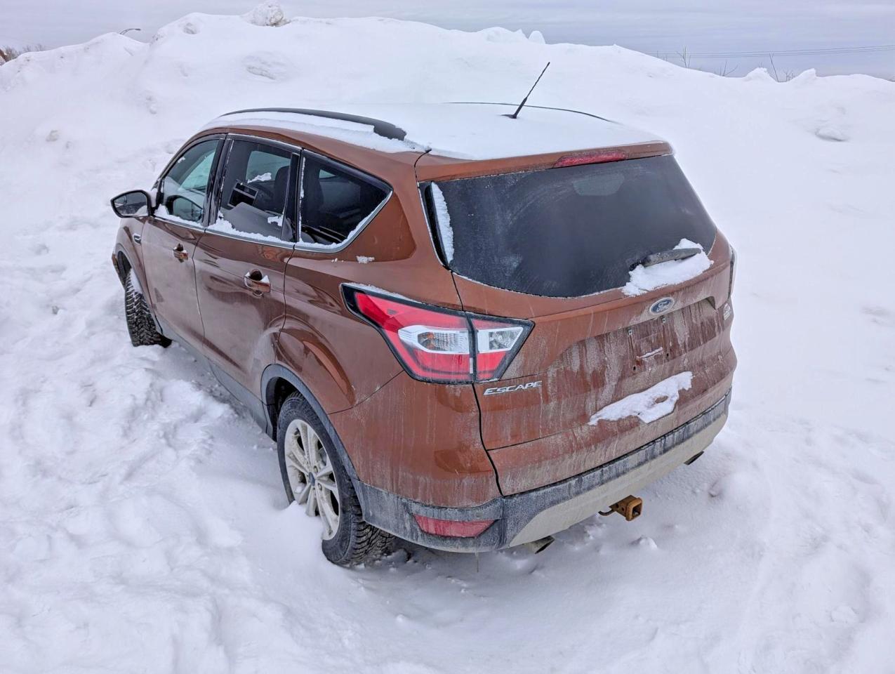 2017 Ford Escape Se - Фото 2