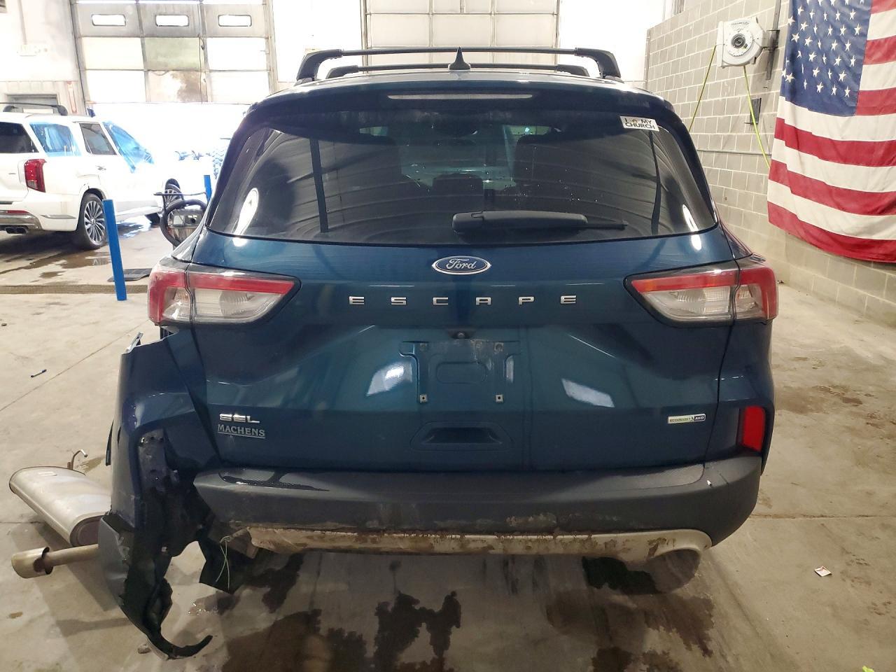 2020 Ford Escape - Image 6