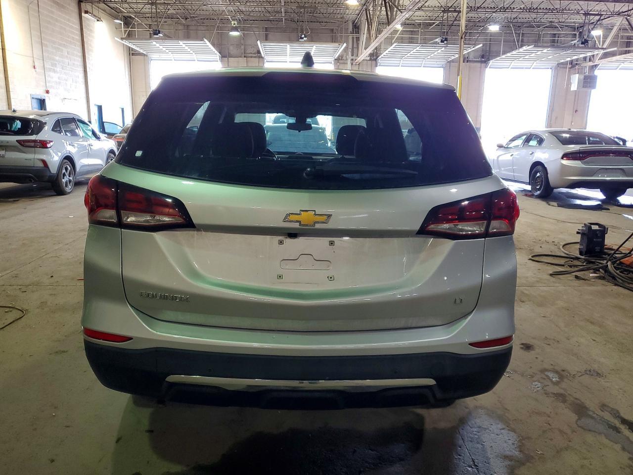 2022 Chevrolet Equinox Lt - Фото 6