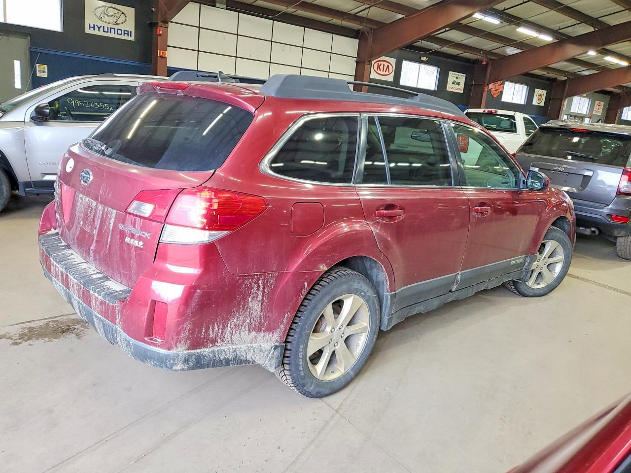 2013 Subaru Outback 2.5I Limited - Image 3
