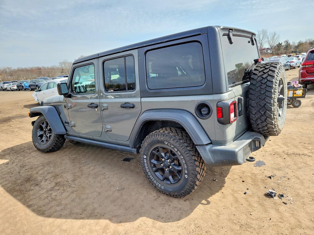 2020 Jeep Wrangler - Фото 2