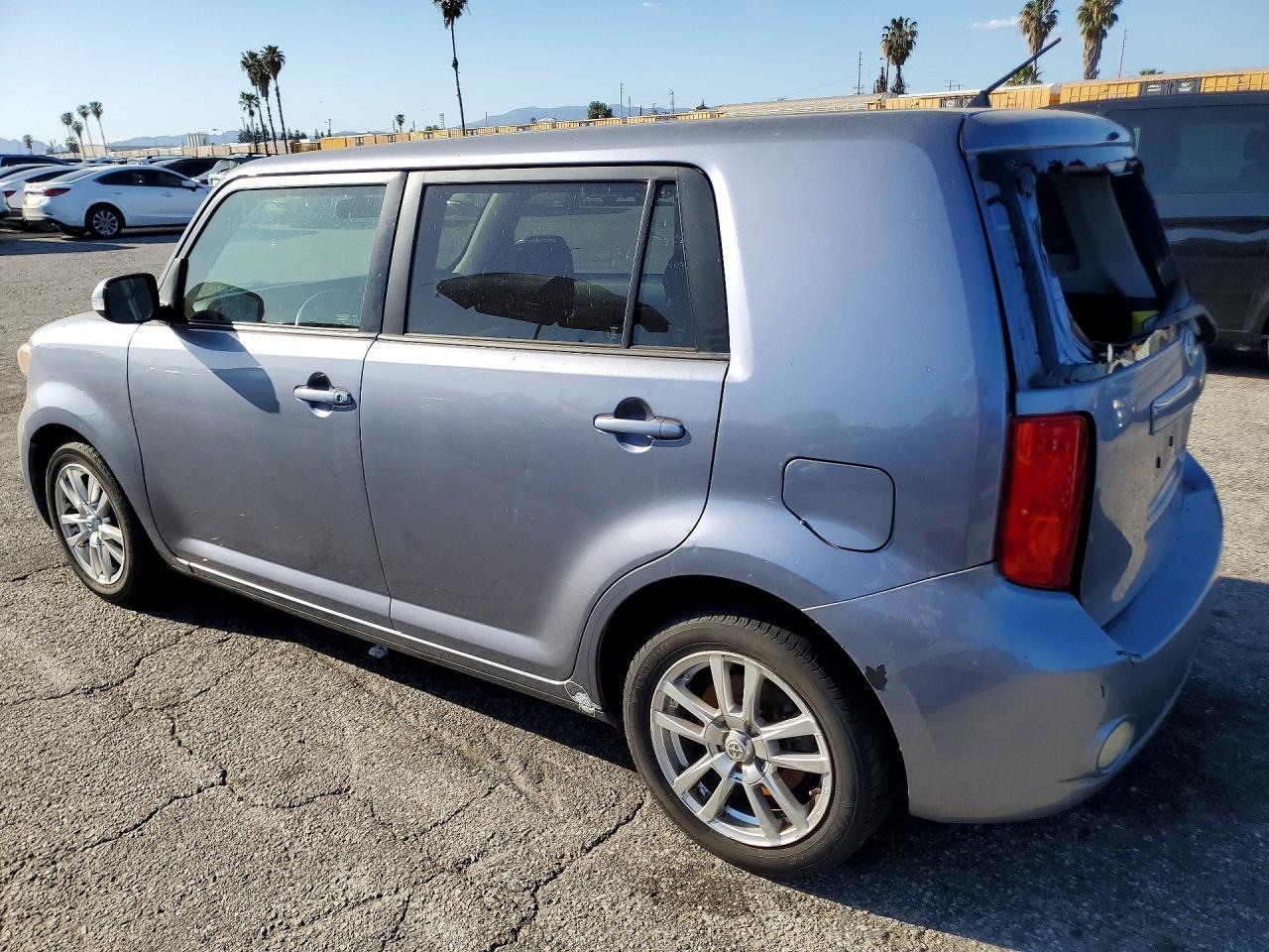 2009 Scion Xb Base - Фото 2