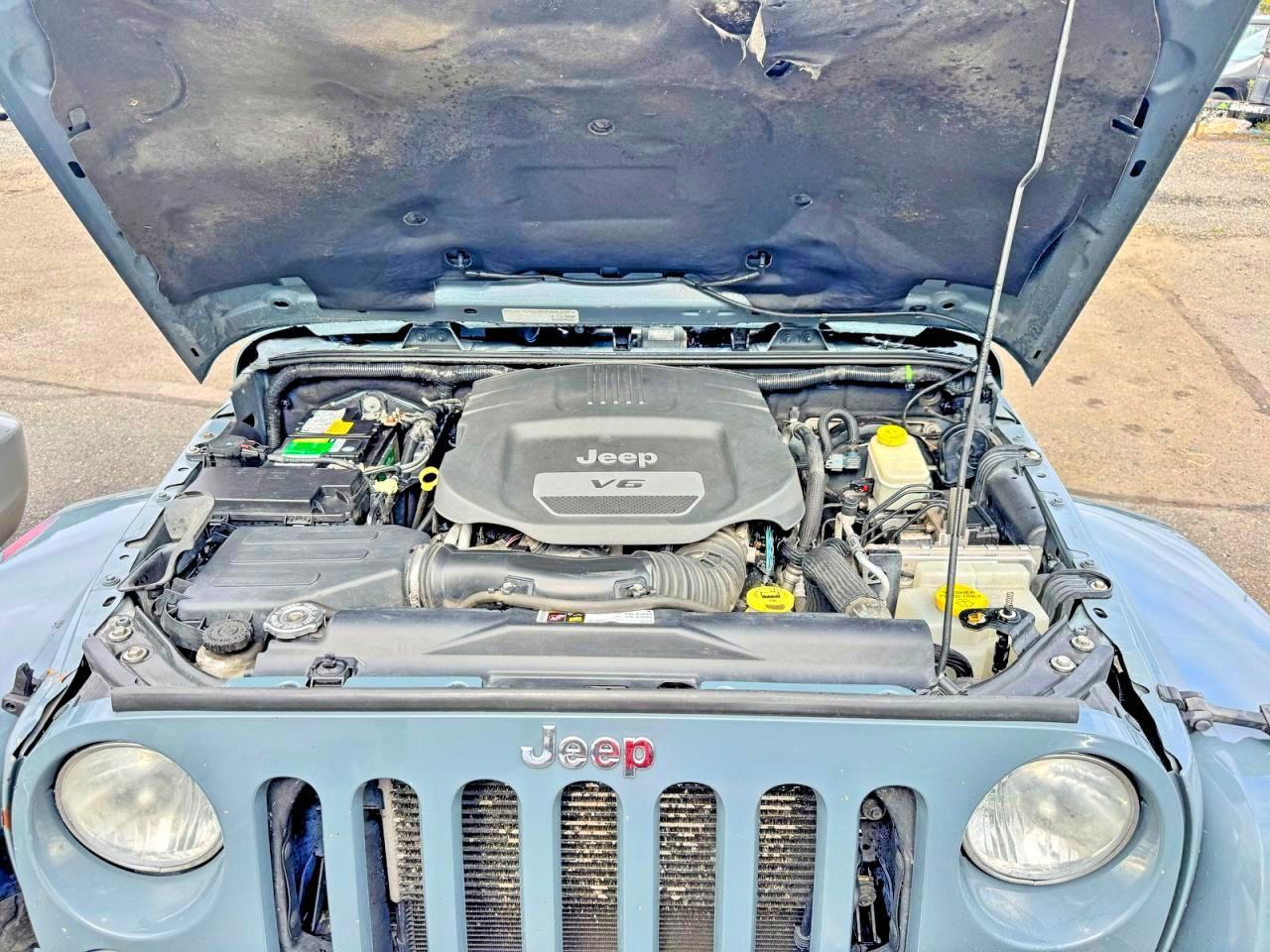 2014 Jeep Wrangler Unlimited Sahara - Фото 7