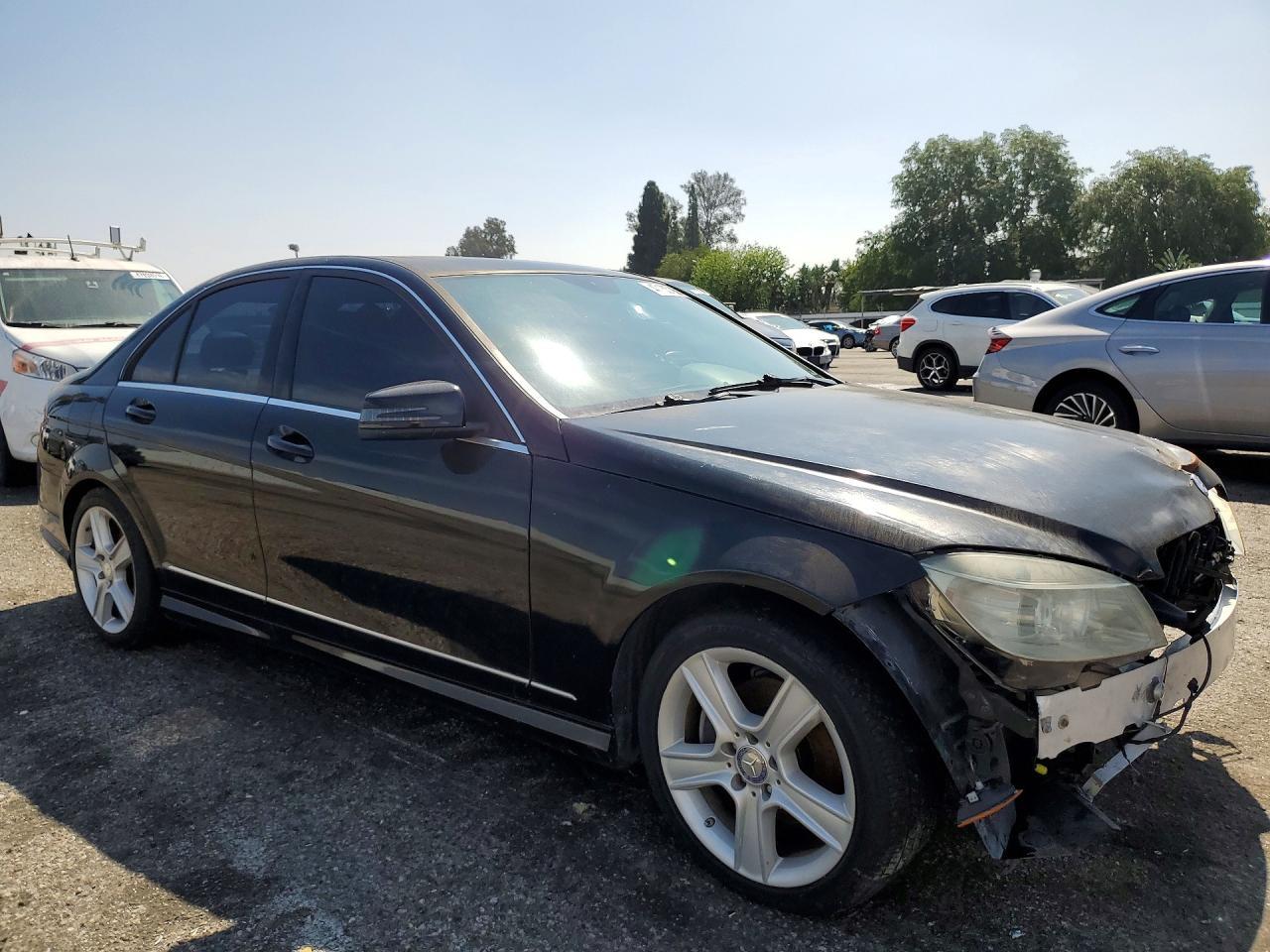 2011 Mercedes-Benz C 300 - Image 4