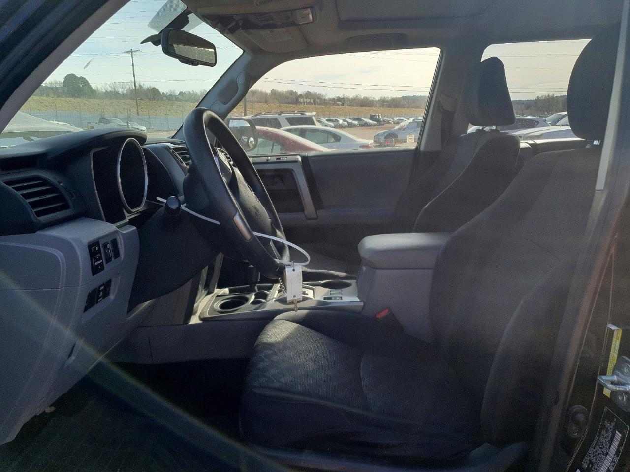 2010 Toyota 4Runner Trail - Фото 7