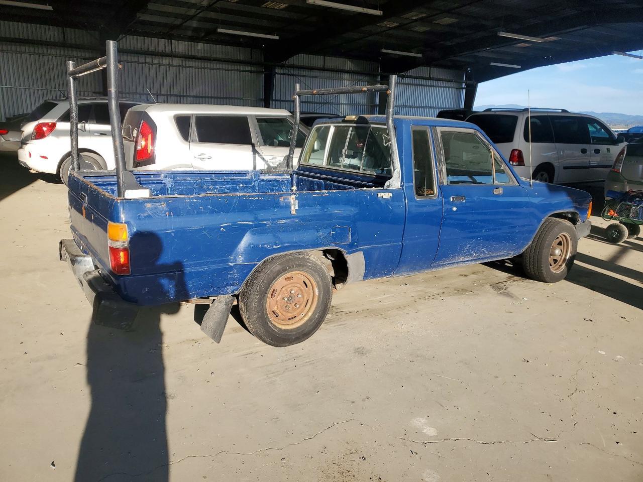 1985 Toyota Pickup Sr5 - Фото 3