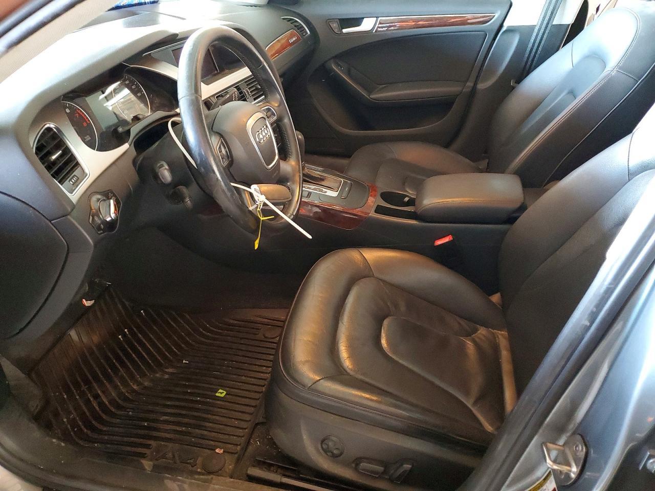 2010 Audi A4 Premium - Фото 7