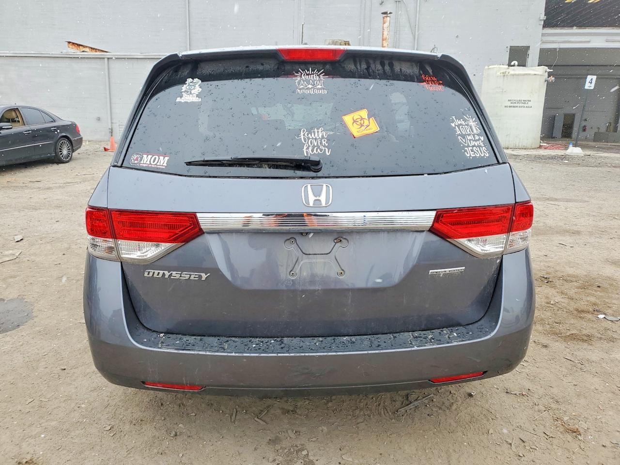 2017 Honda Odyssey Se - Фото 6