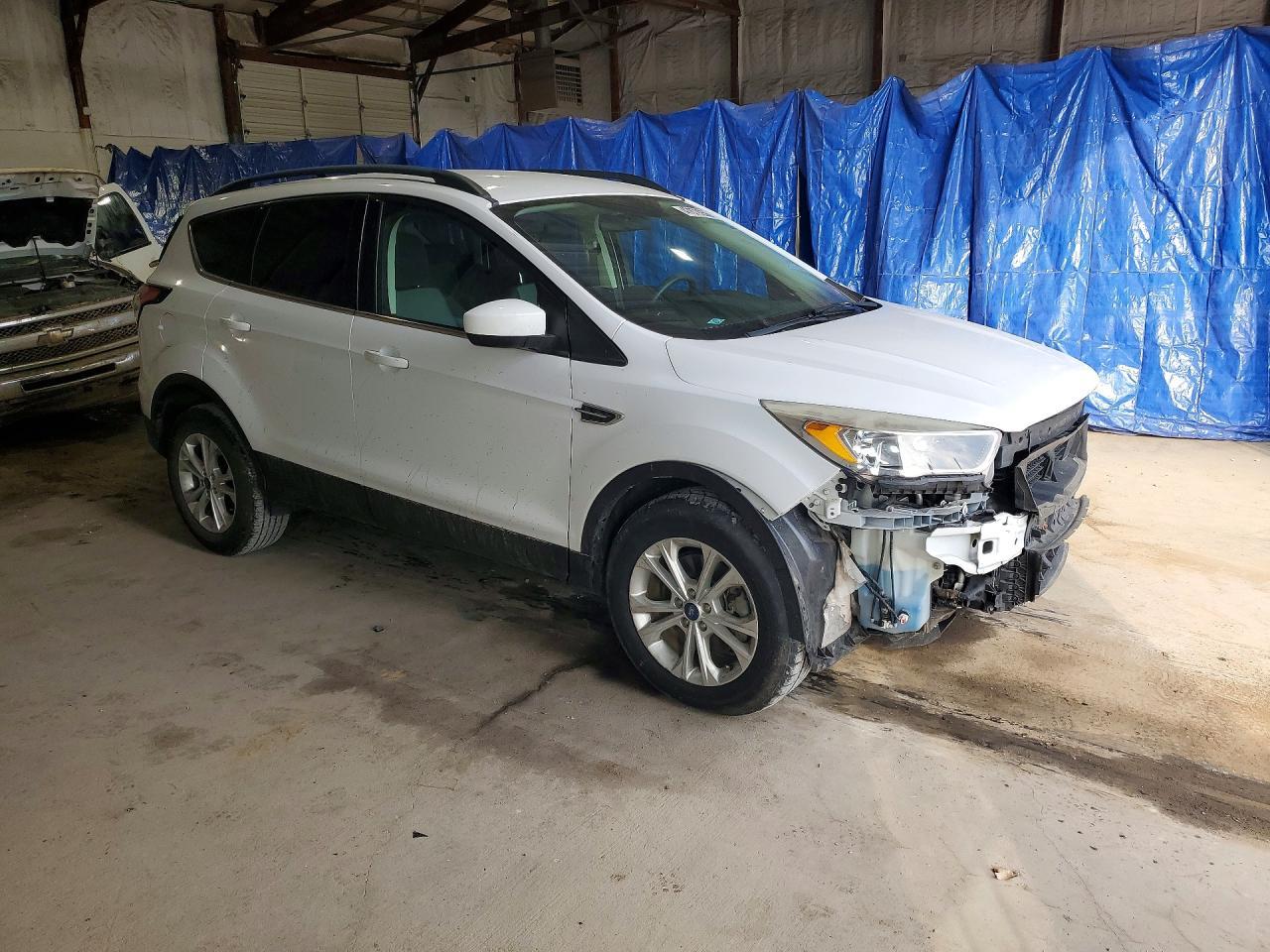 2018 Ford Escape - Фото 4