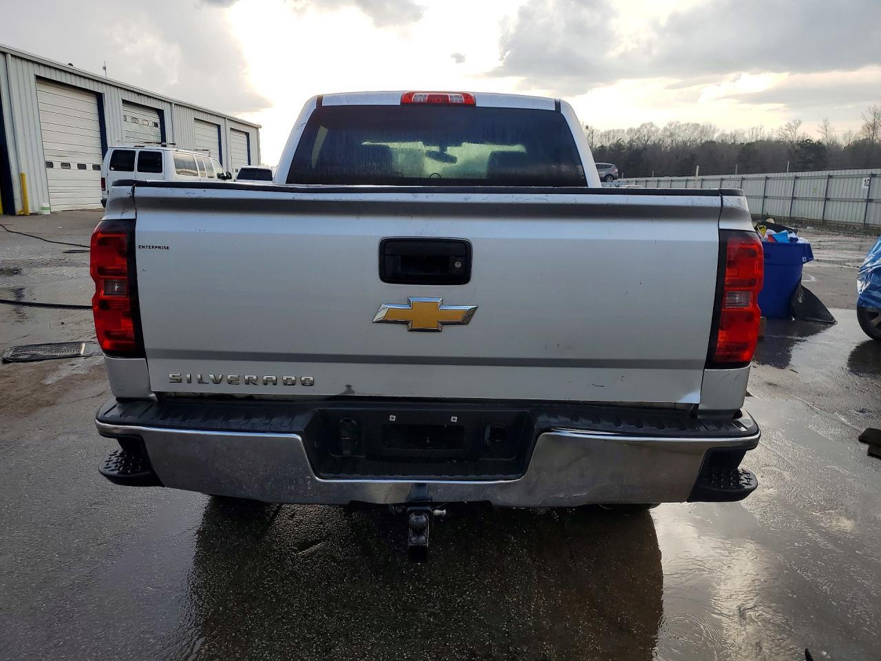 2015 Chevrolet Silverado C1500 - Image 6