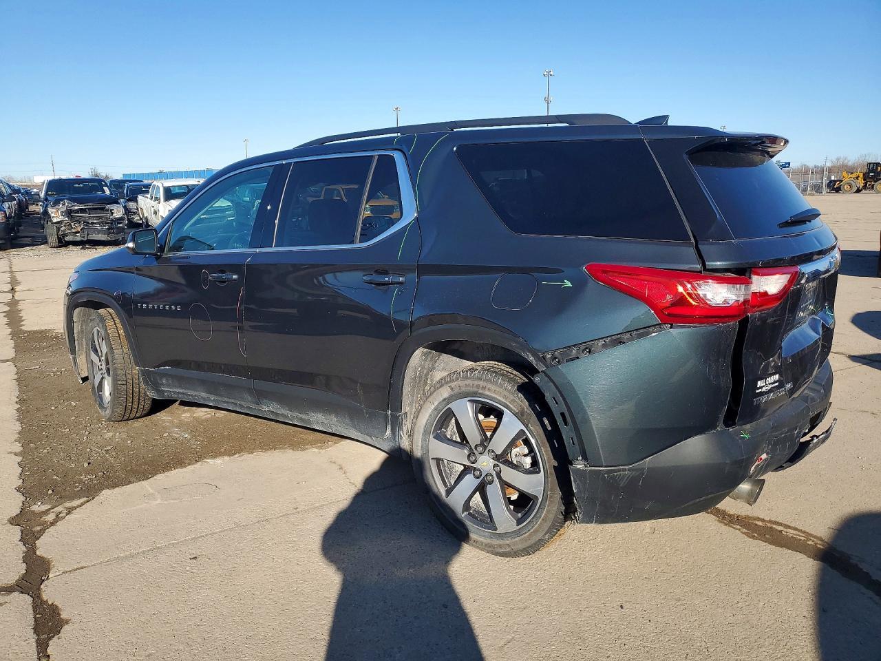 2020 Chevrolet Traverse Lt - Фото 2