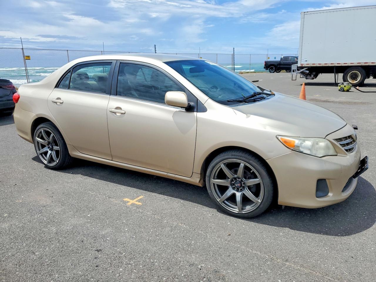 2013 Toyota Corolla L - Фото 4