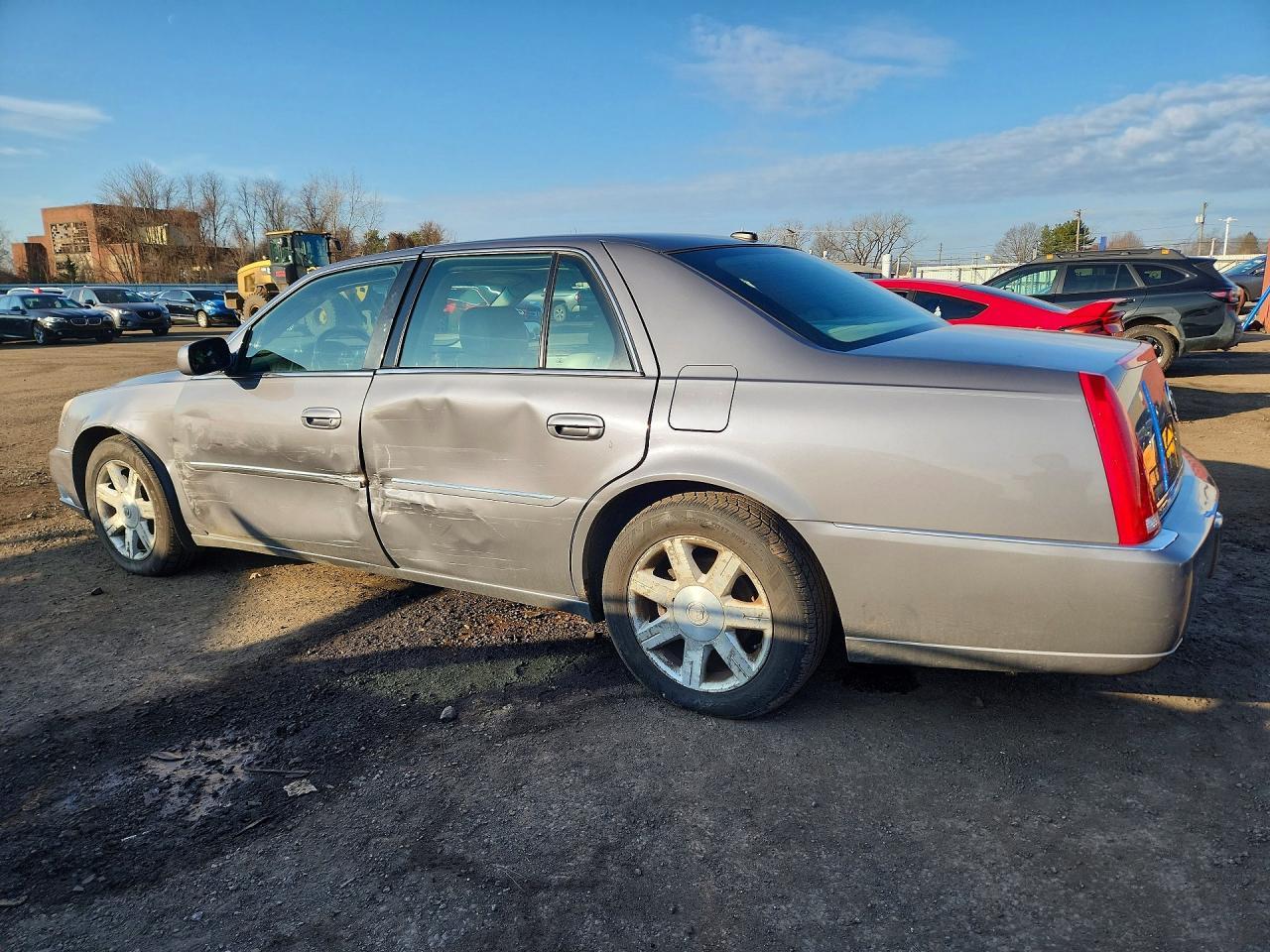2007 Cadillac Dts - Image 2