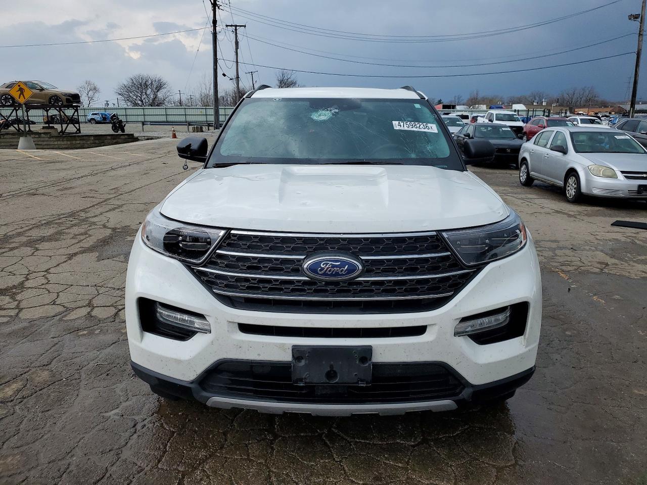 2022 Ford Explorer Xlt - Фото 5