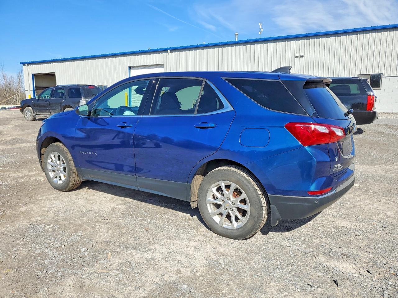 2020 Chevrolet Equinox Lt - Image 2