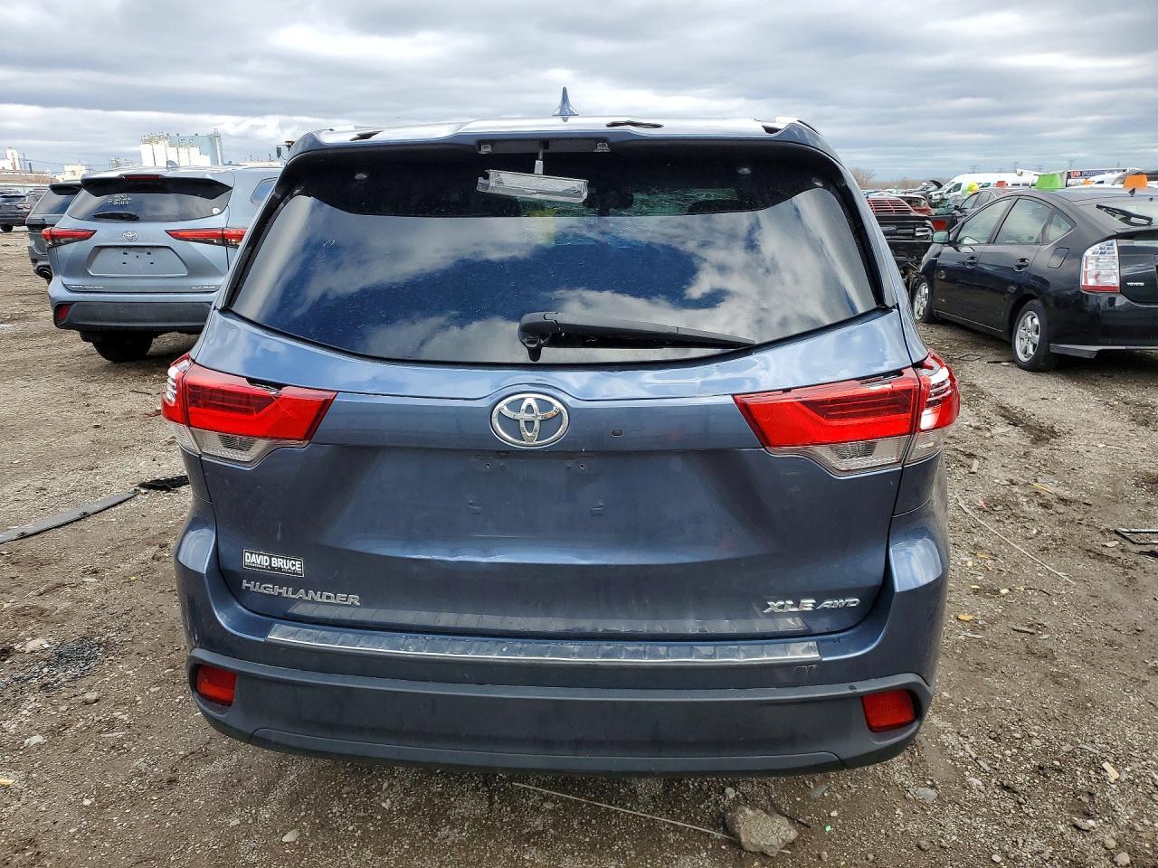 2018 Toyota Highlander Xle - Фото 6