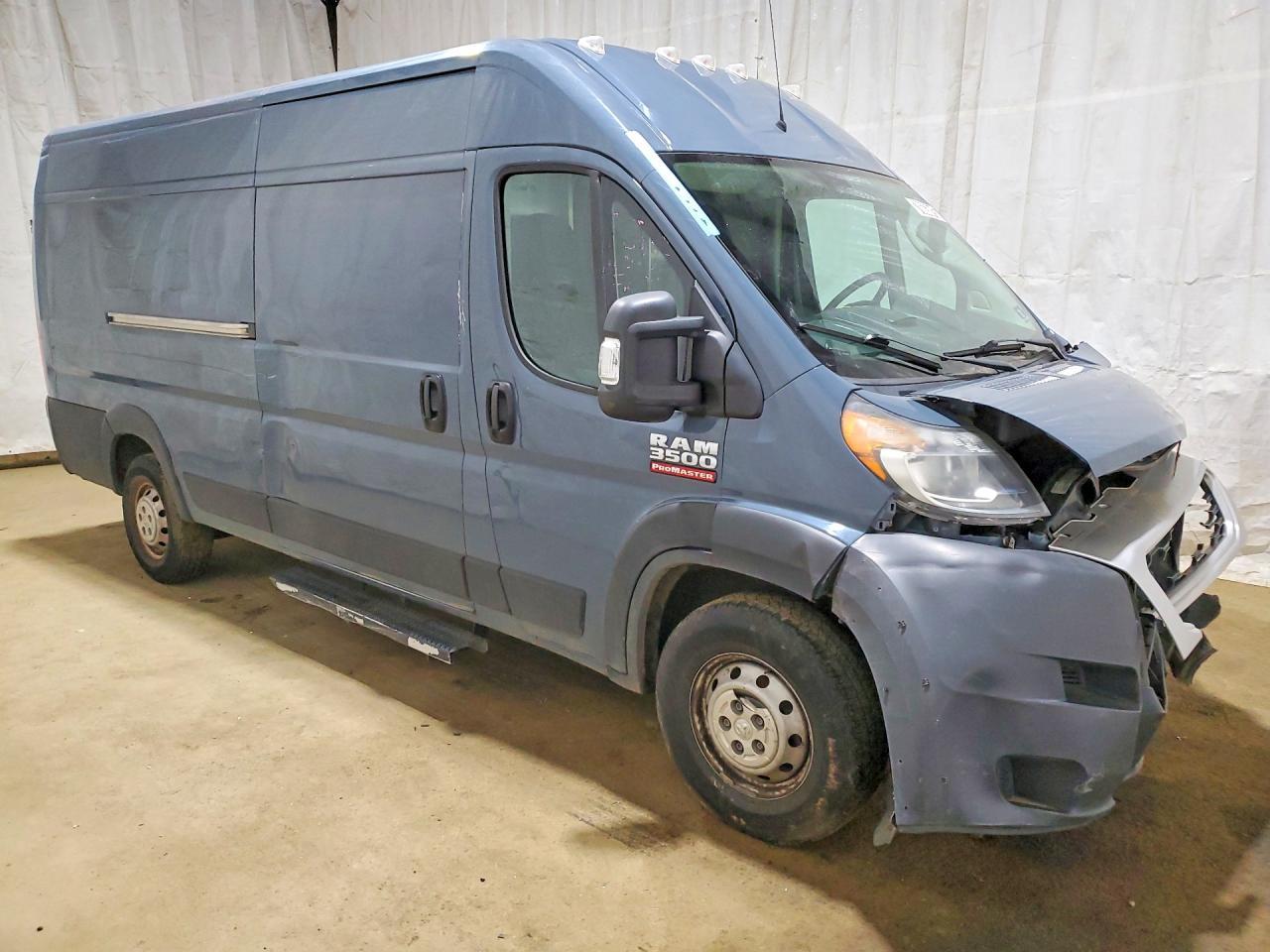 2019 Ram Promaster 3500 Delivery Van - Фото 4