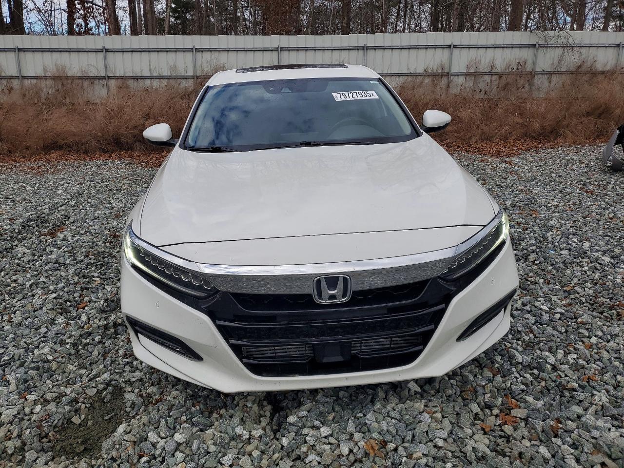 2019 Honda Accord Touring - Image 5