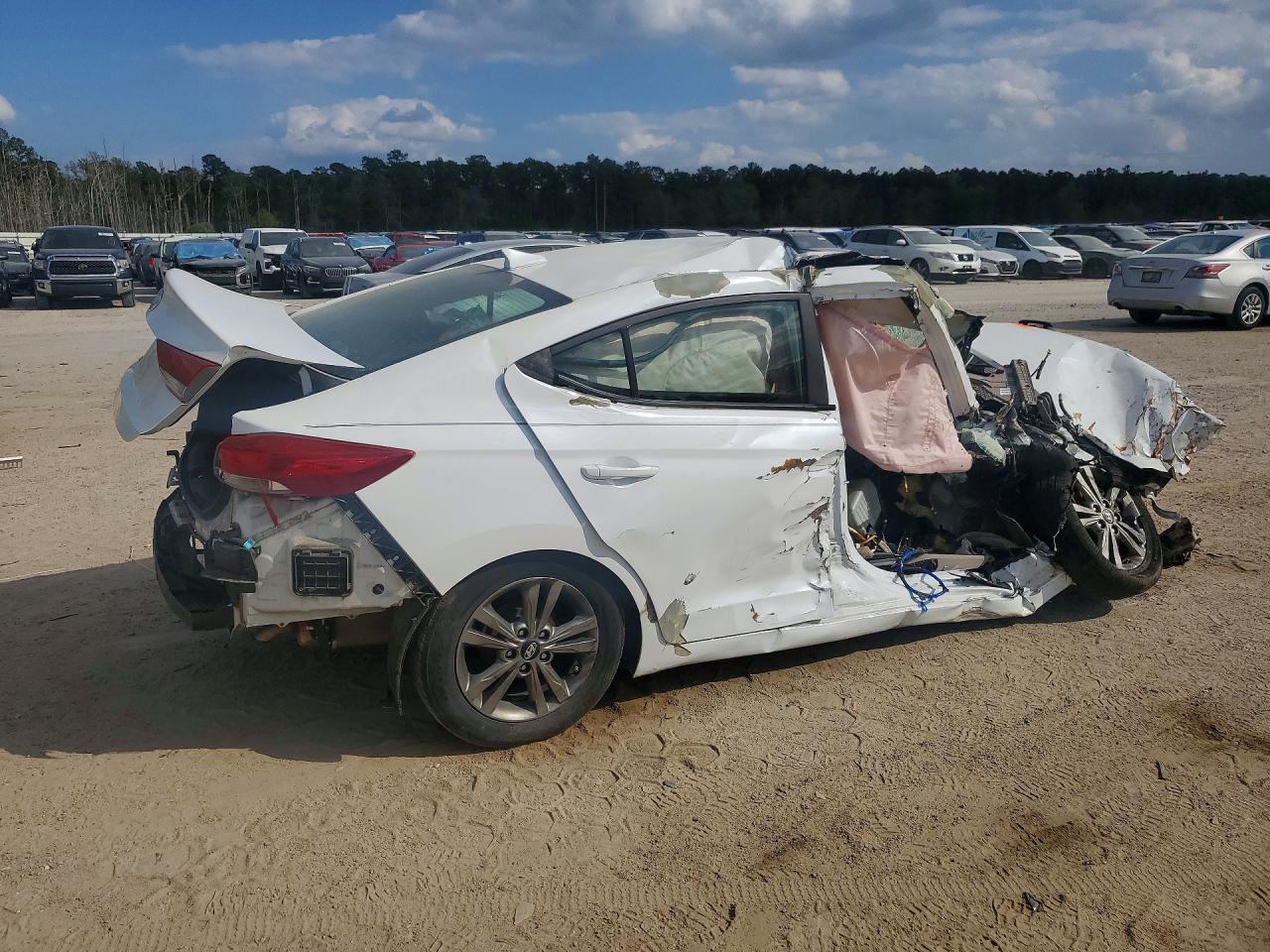 2017 Hyundai Elantra Se - Image 3