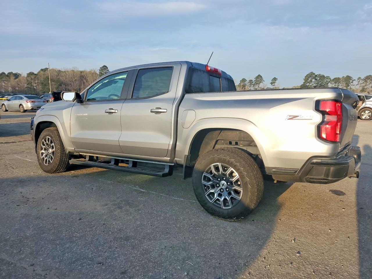 2025 Chev Colorado Z71 - Image 2
