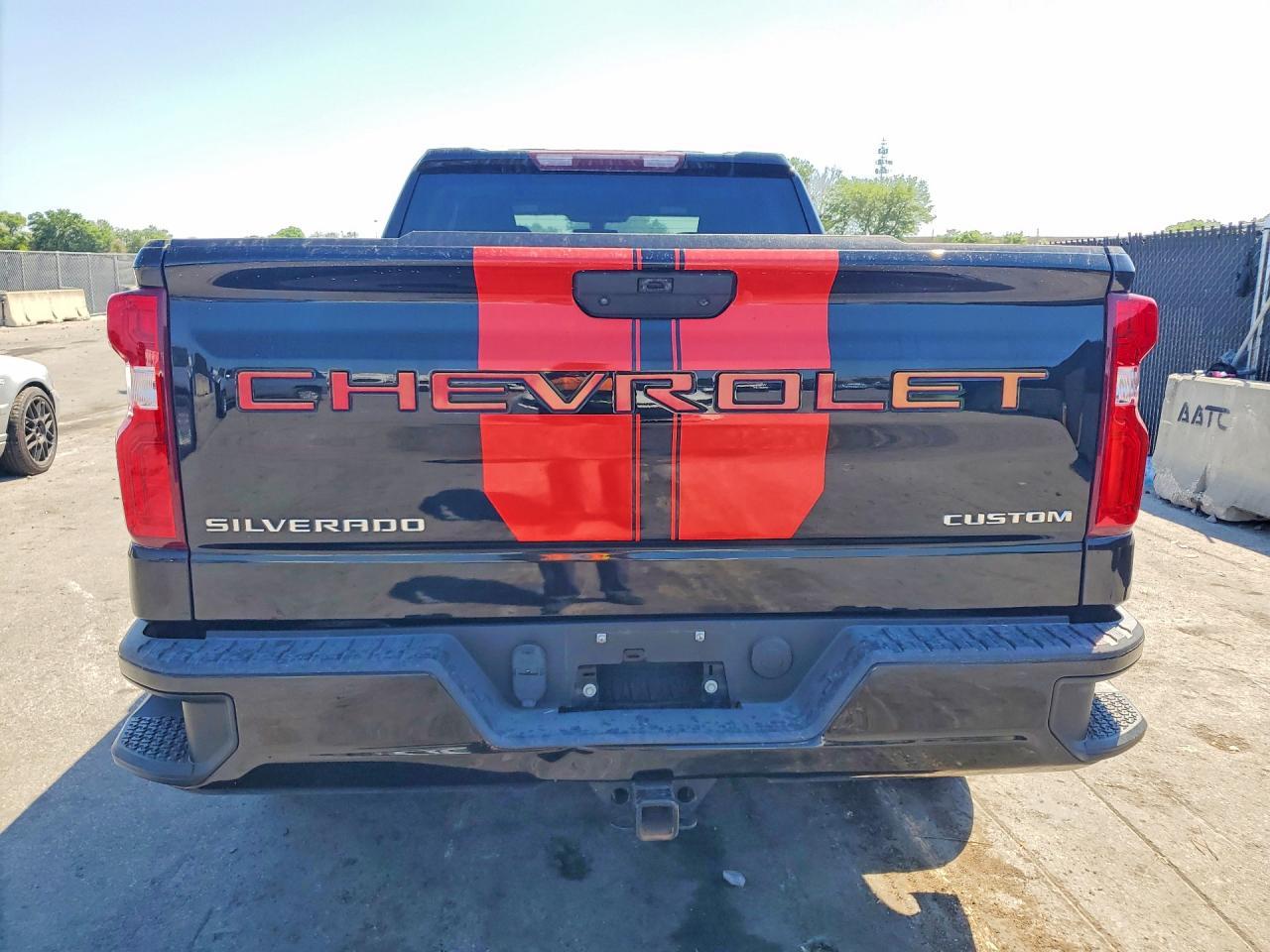 2021 Chevrolet Silver1500 - Image 6