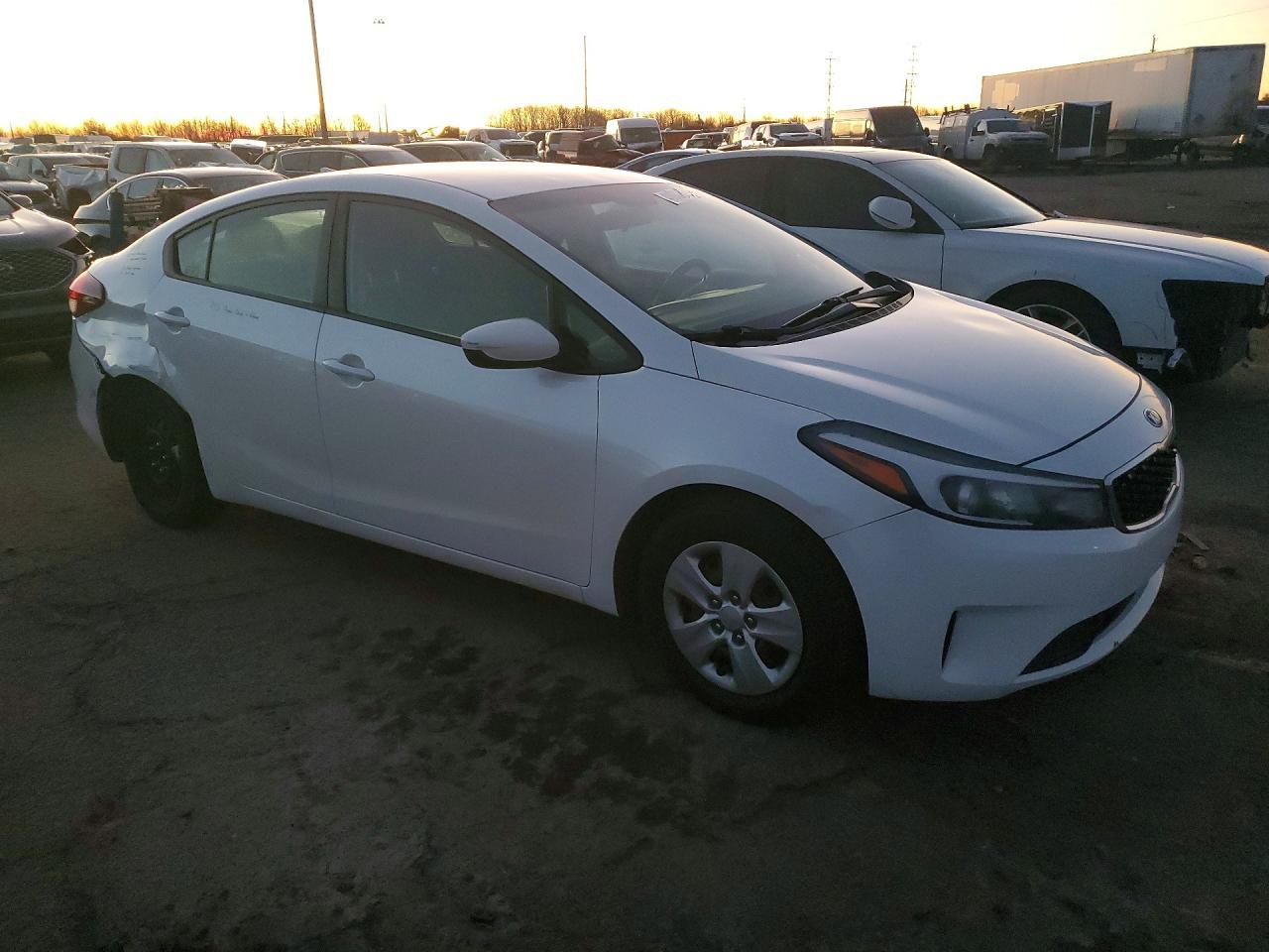 2018 Kia Forte Lx - Image 4