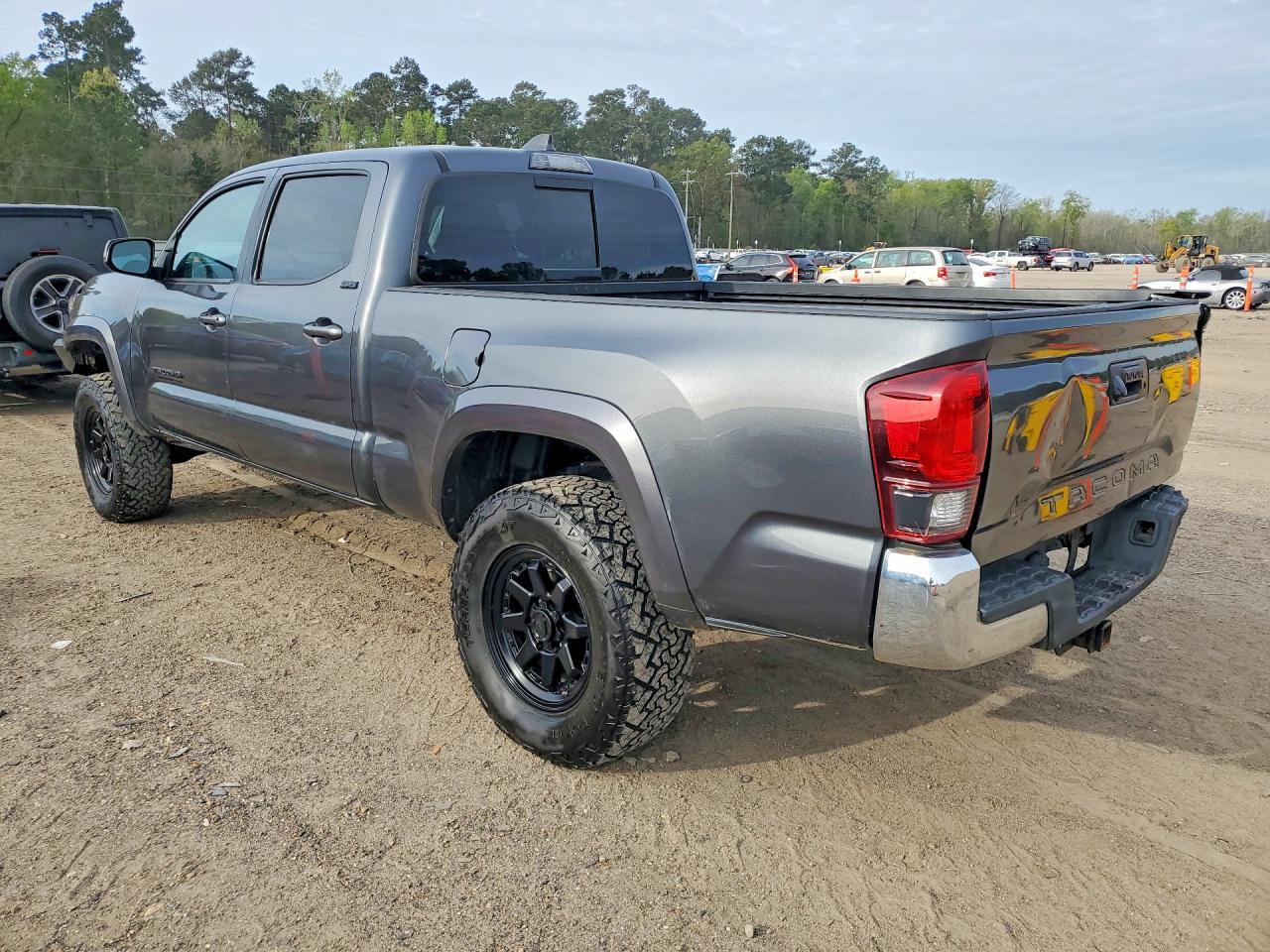 2021 Toyota Tacoma Sr5 V6 - Фото 2